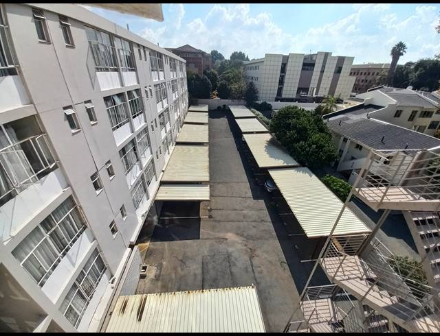 1 BEDROOM APARTMENT FOR SALE IN ILLOVO